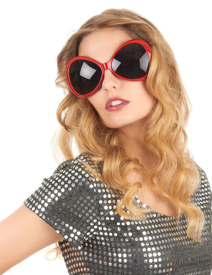 Vue de face portée des lunettes disco pour adulte rouge
