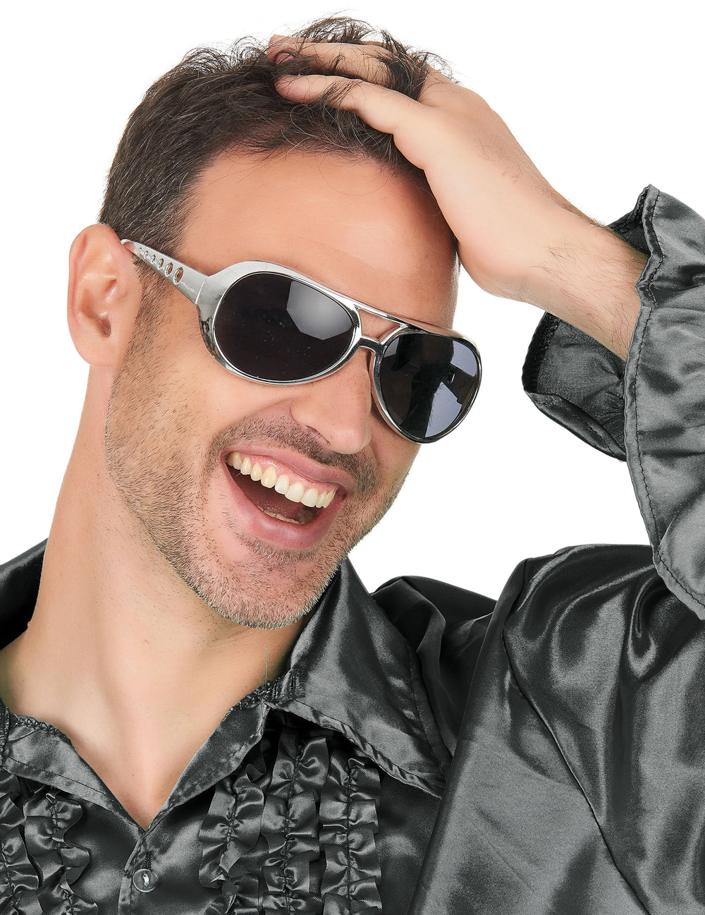 Gros plan sur la monture des lunettes rondes pour adulte argent en plastique