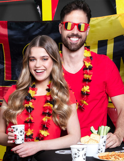 Mise en scène festive en couple des lunettes supporter Belgique