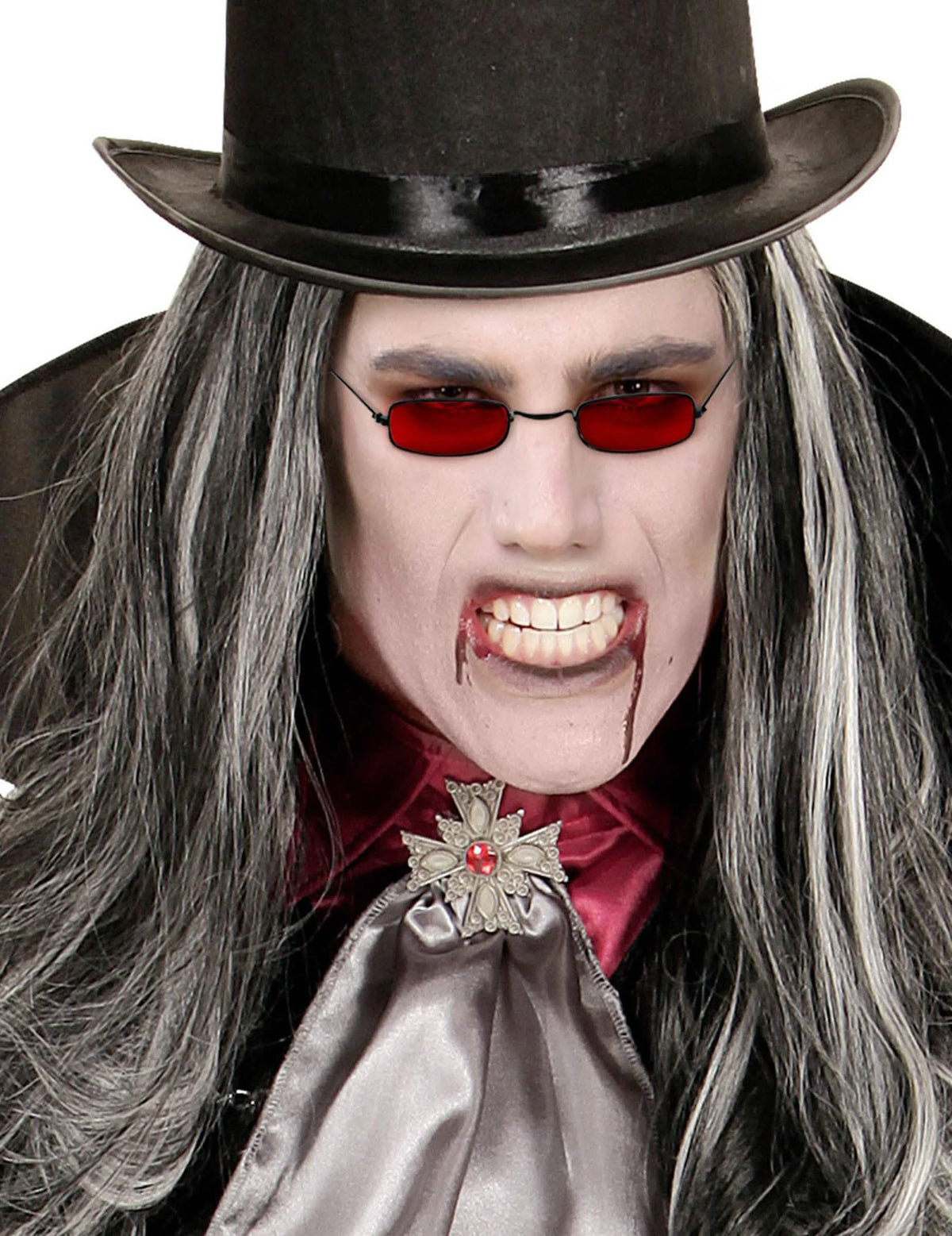 Grande plano nos óculos de vampiro