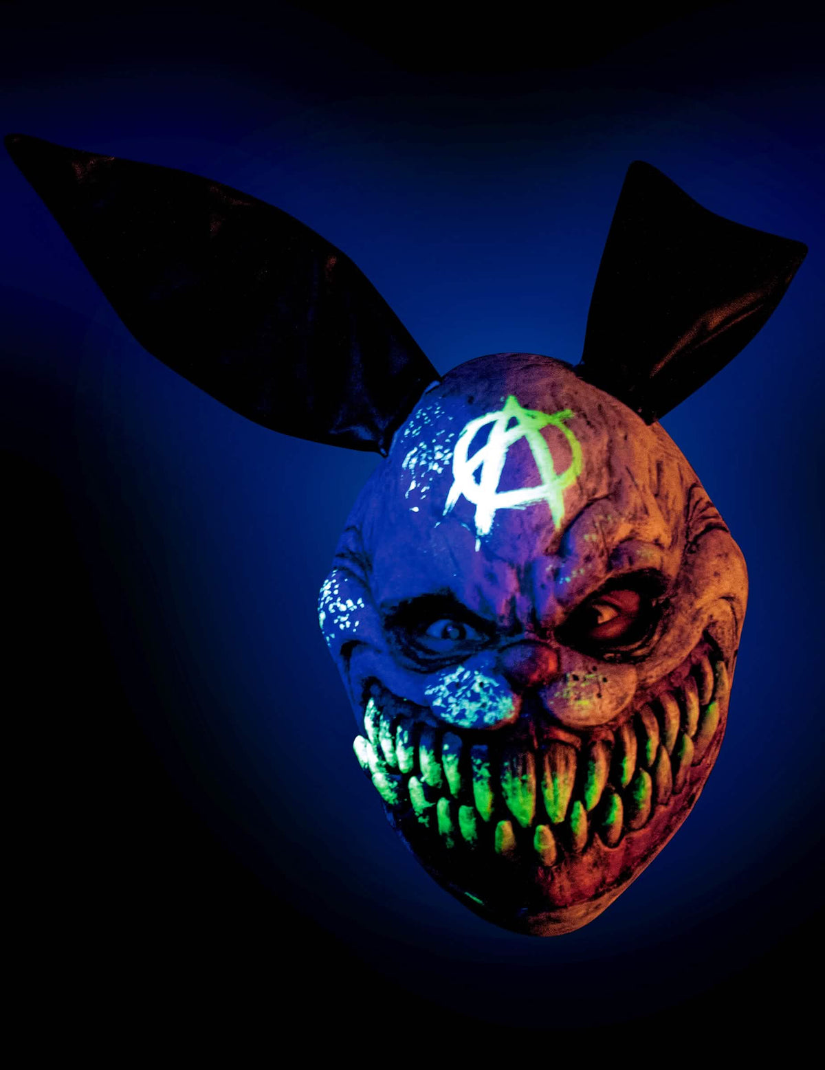 Effet phosphorescent dans le noir du masque méchant lapin phosphorescent