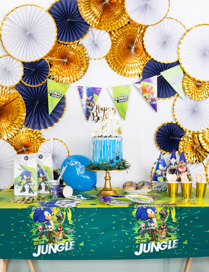 Mise en situation de la table décorée du maxi kit anniversaire Sonic