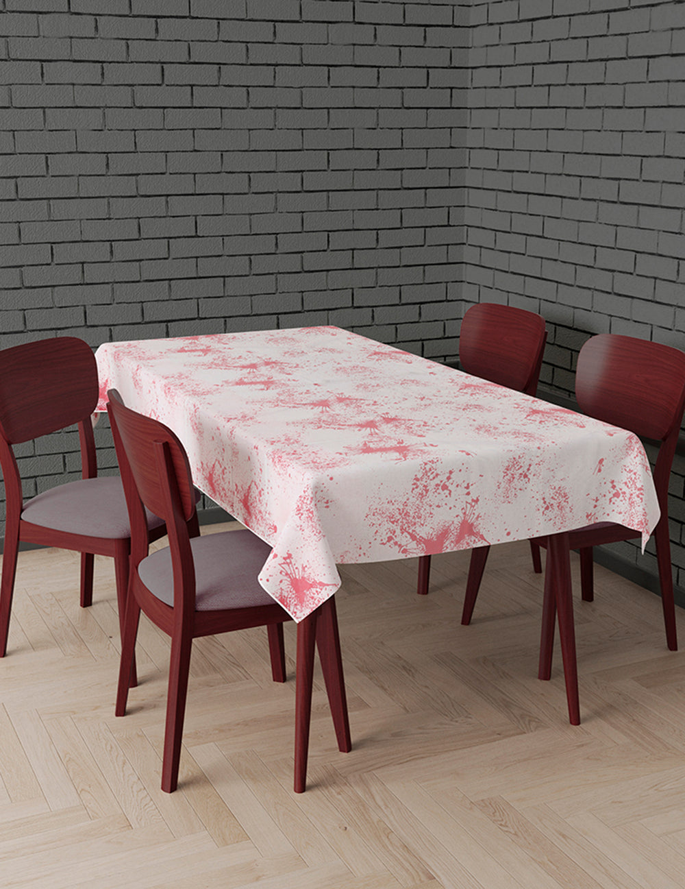 Mise en situation de la nappe en tissu Halloween ensanglanté