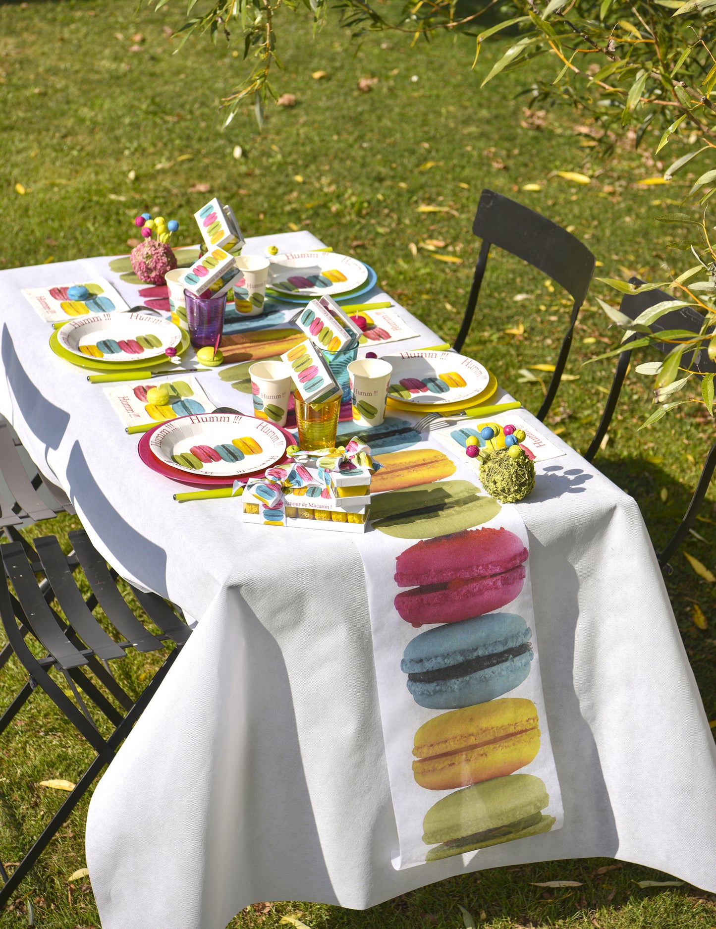 Toalha de mesa em TNT branca 150 x 300 cm