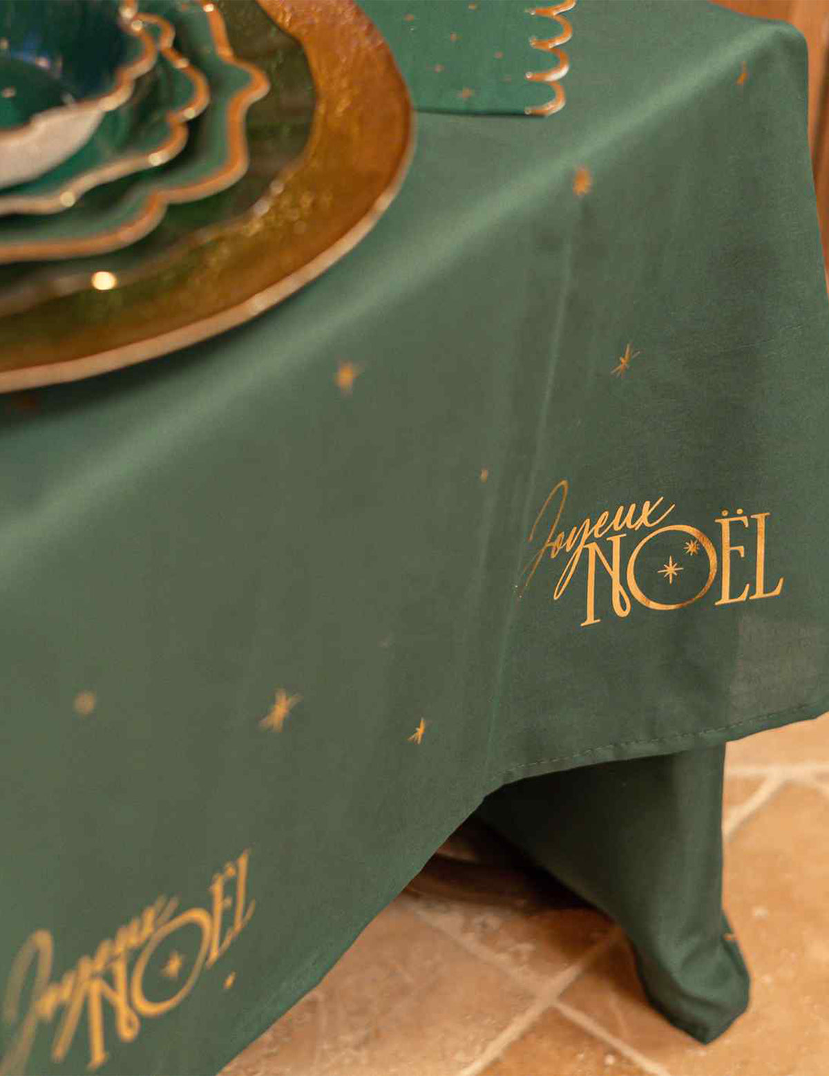 Toalha de mesa em tecido Feliz Natal verde inglês e dourado 140 x 240 cm