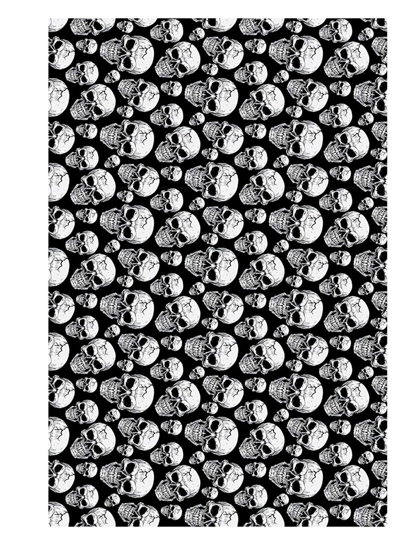 Nappe tête de mort noir et blanc avec motifs de crânes
