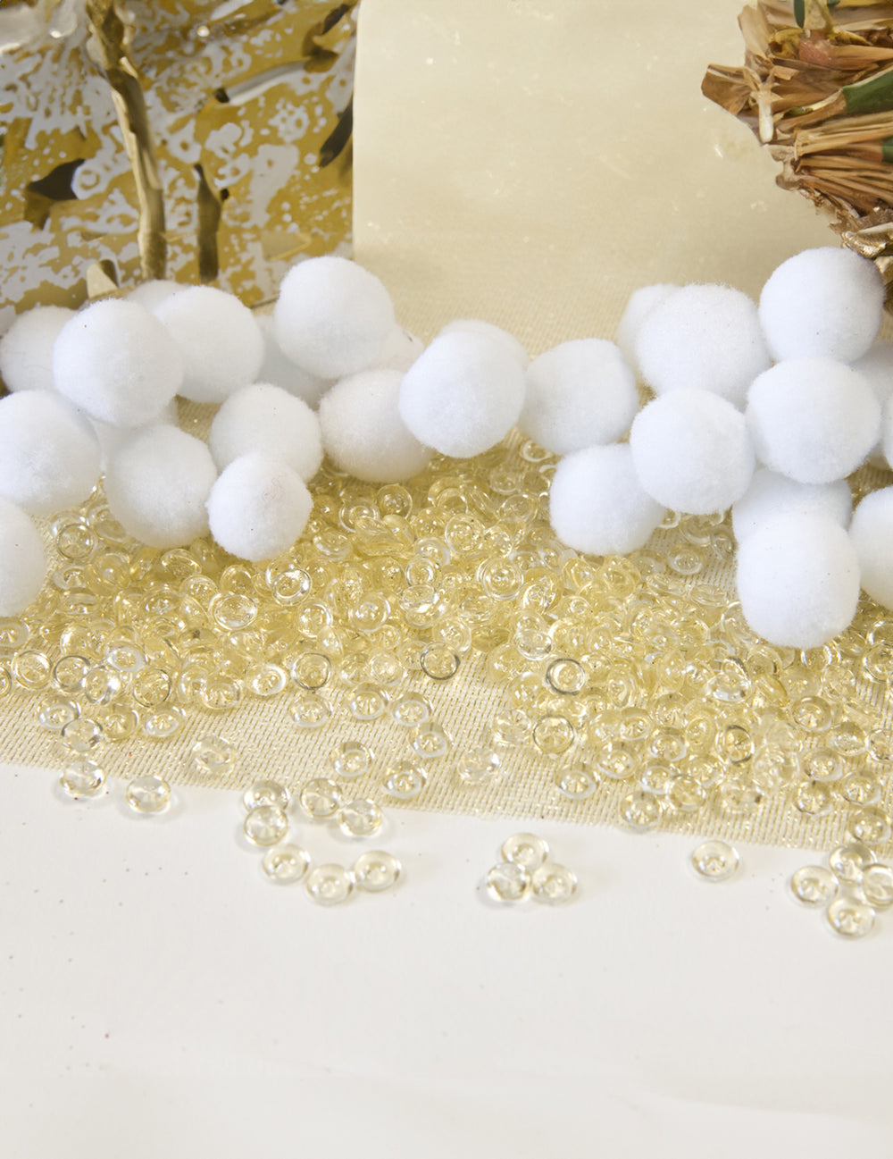 Perles plates effet goutte de pluie pour décoration de table ivoire