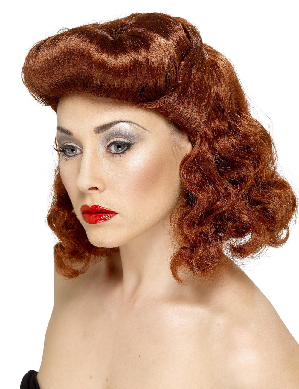 Vue de profil de la perruque pin up