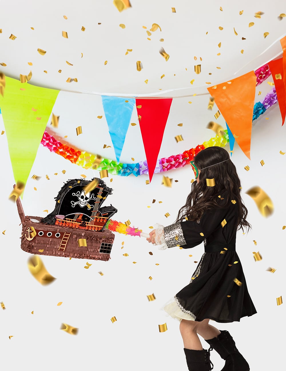 Mise en situation de jeu de la piñata bateau de pirate