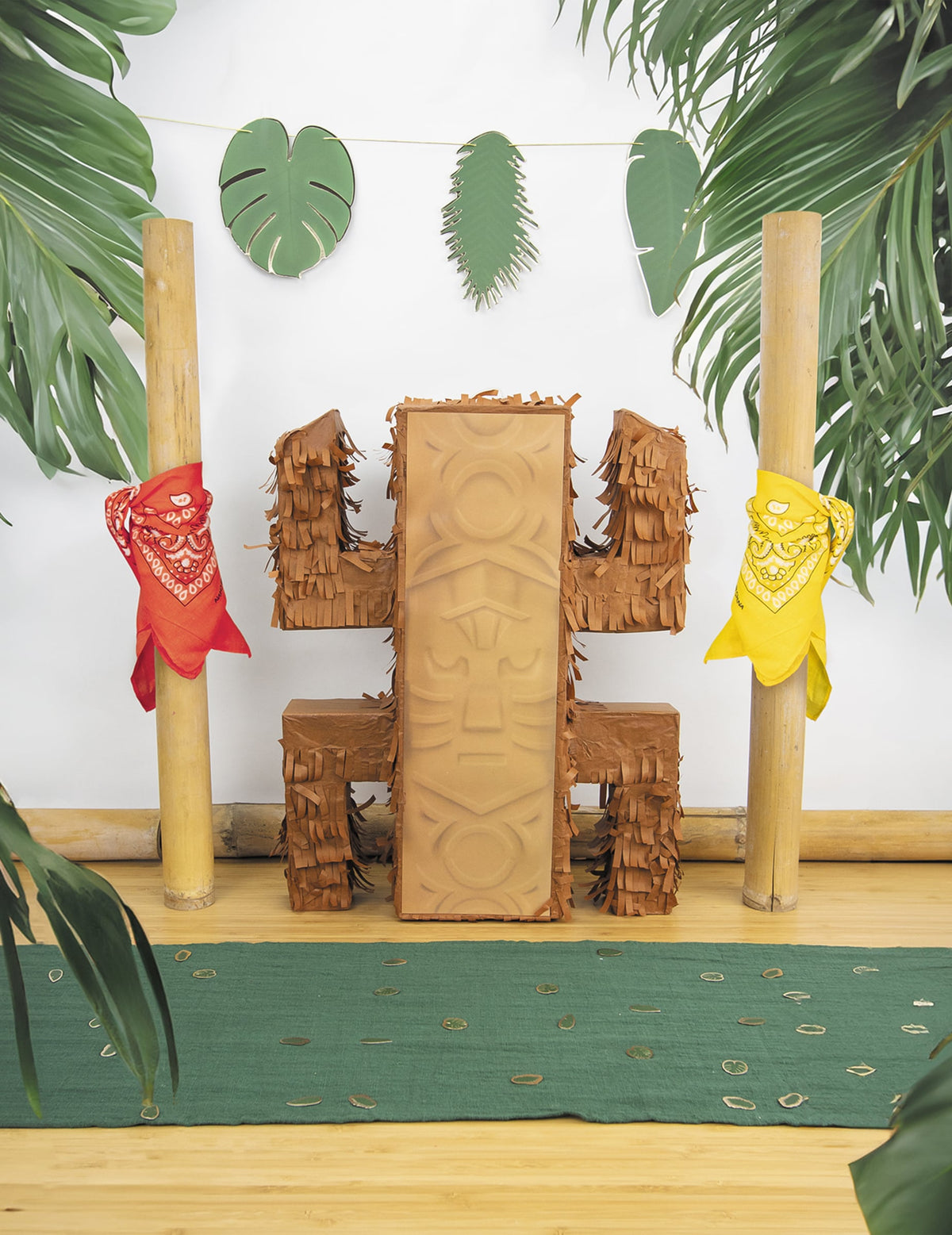 Mise en scène de la pinata totem aventurier