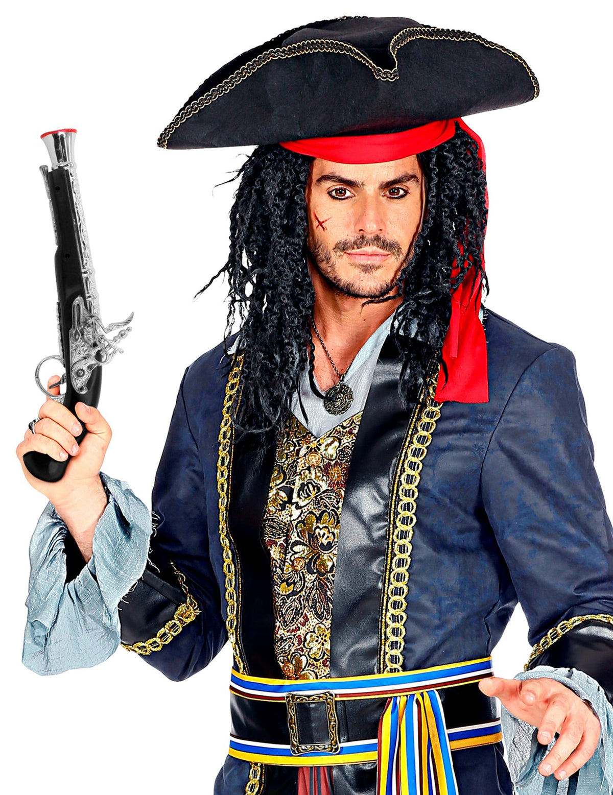 Mise en situation du pistolet de pirate en plastique pour adulte