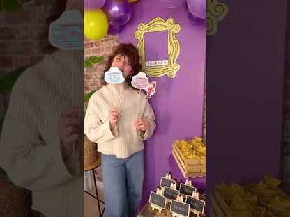 Kit Photobooth avec cadre Friends™ 40x46cm 3 pièces
