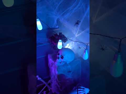 Guirlande lumineuse et sonore effrayante 240 cm Halloween