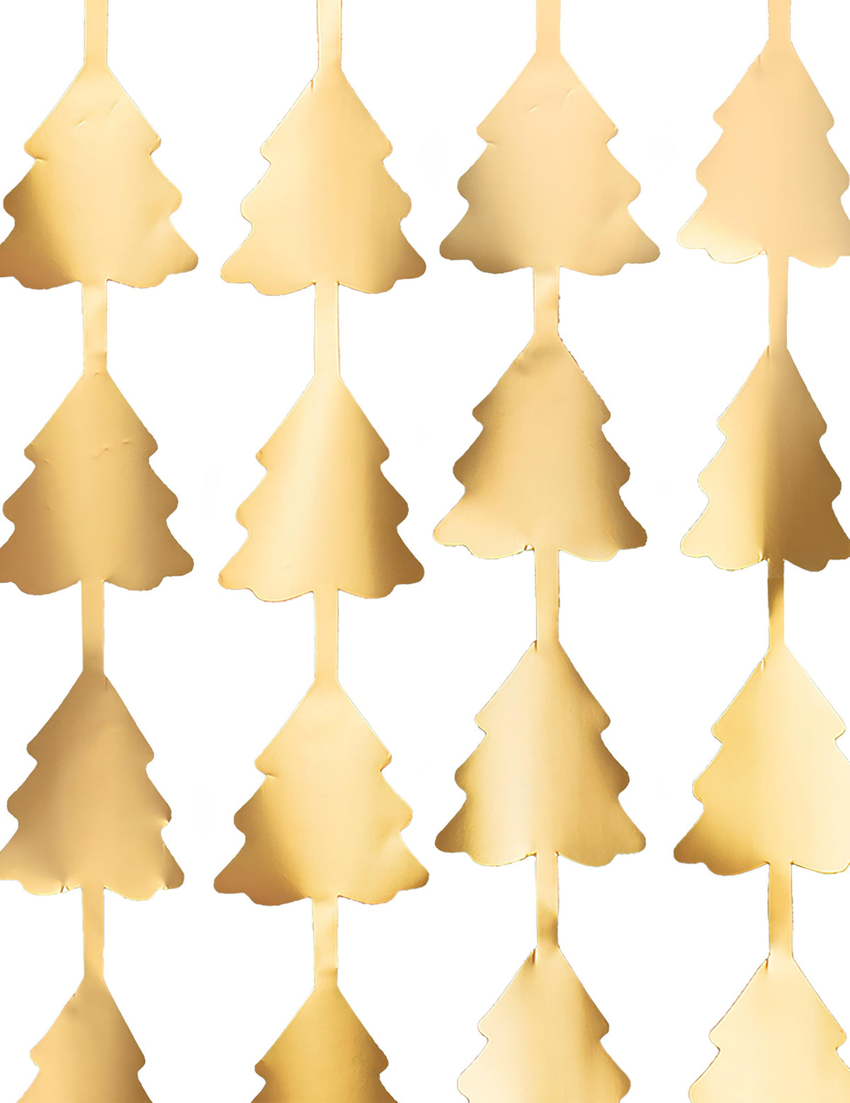 Gros plan sur les sapins du rideau de fils scintillant sapins