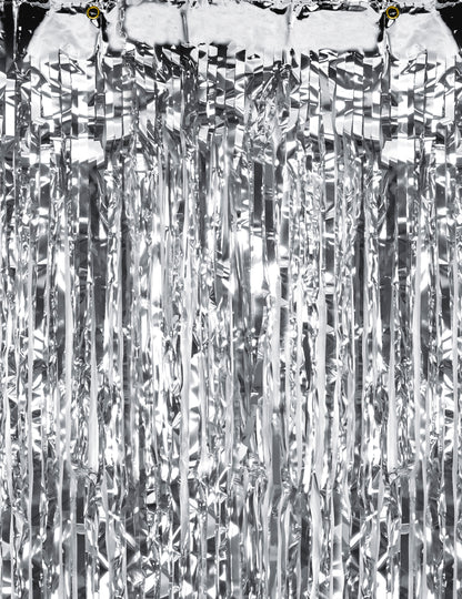 Détail de la partie supérieure du rideau scintillant argent
