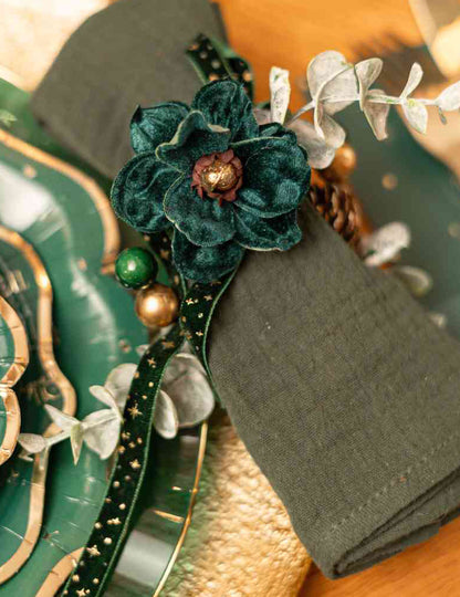 Fita com estrelas veludo verde escuro e dourado 1 cm x 3 m