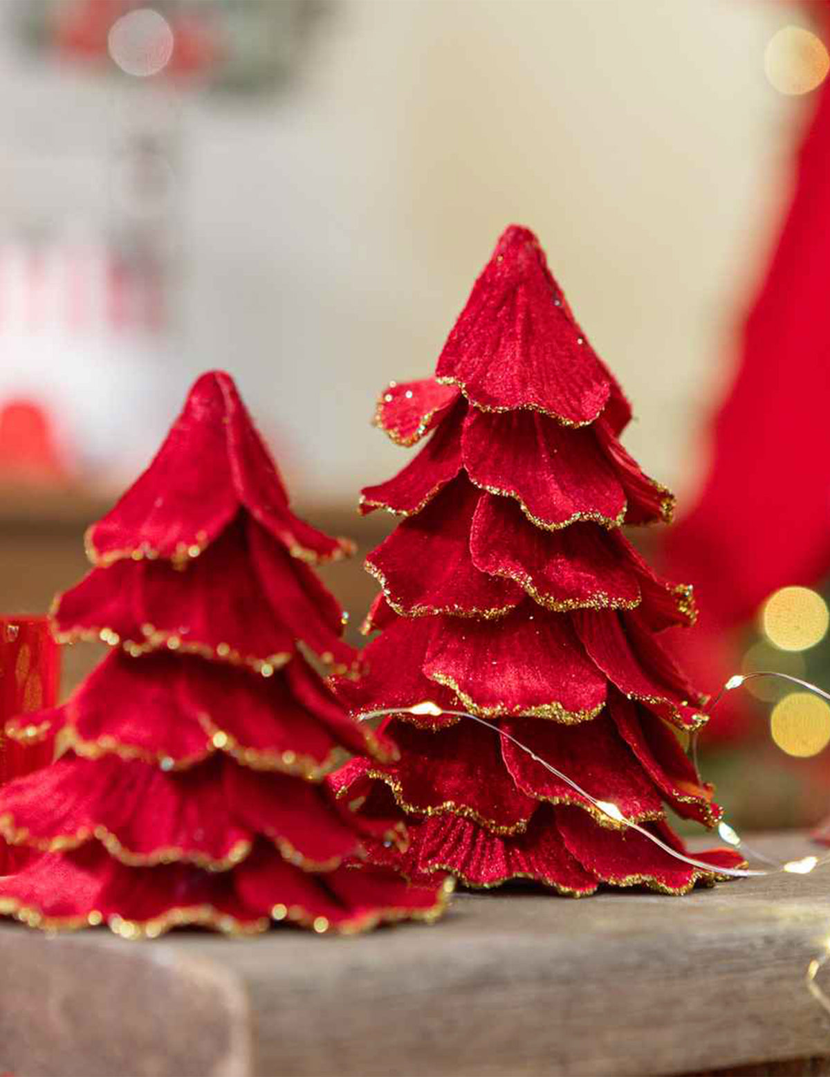 Árvore de Natal veludo vermelho e dourado 12 x 16 cm