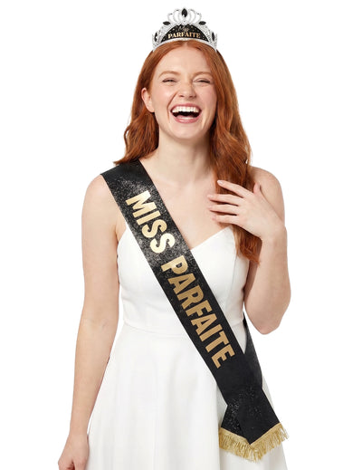 Conjunto de cachecol e diadema Miss Perfeita para mulher preto e dourado