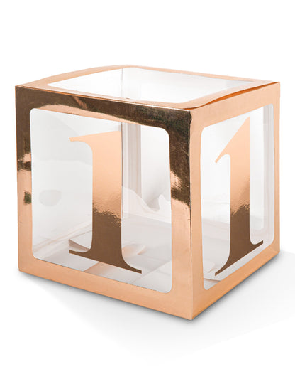 Mise en situation sur une boîte transparente du sticker chiffre pour décoration