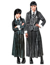 Disfarce de casal de uniforme escolar Wednesday Addams™ para crianças e adultos.