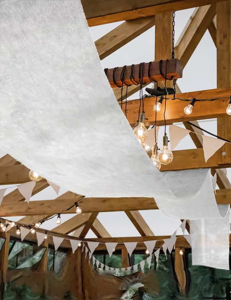 Tecido não tecido branco para decoração de casamento