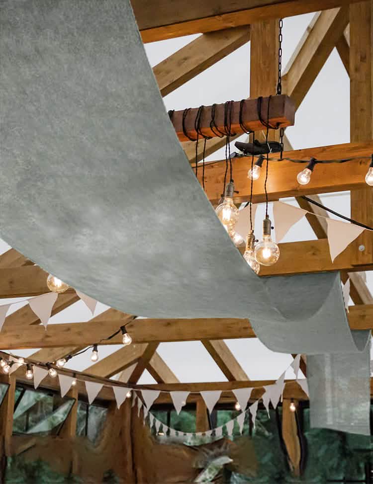 Rolo sob embalagem da cortina de casamento para decoração