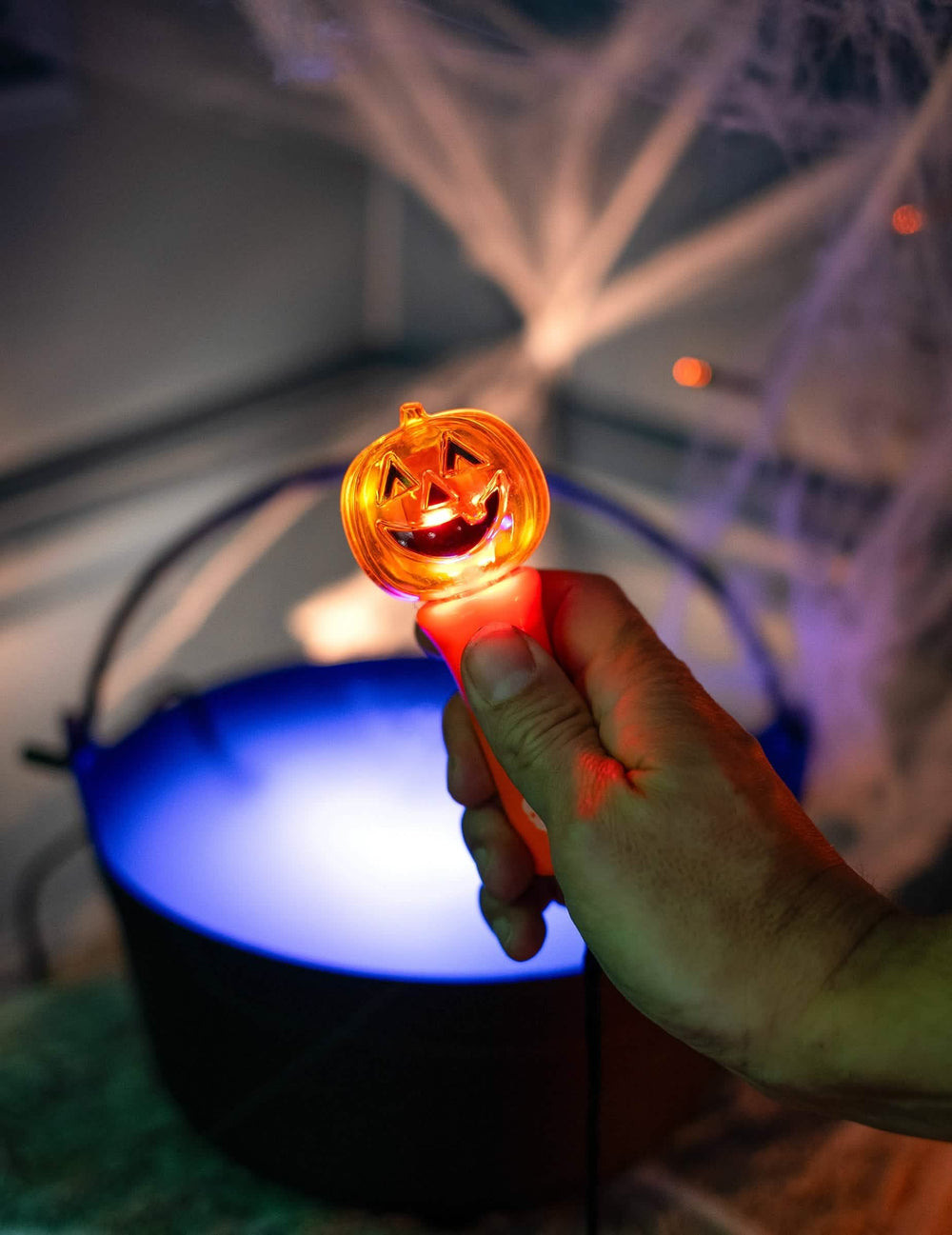Situação do efeito luminoso da tocha spinner luminosa abóbora