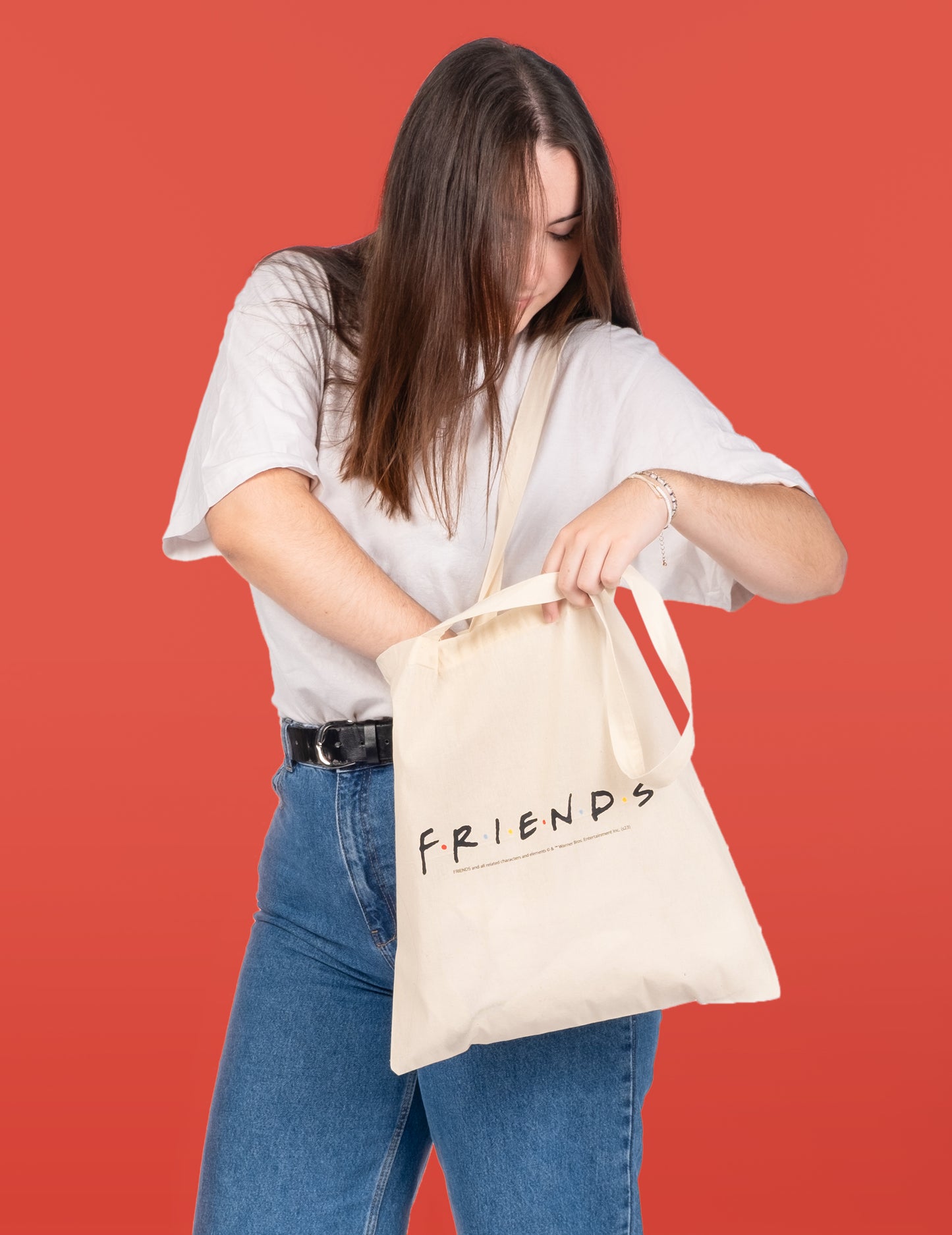 Mise en situation du tote bag en coton Friends