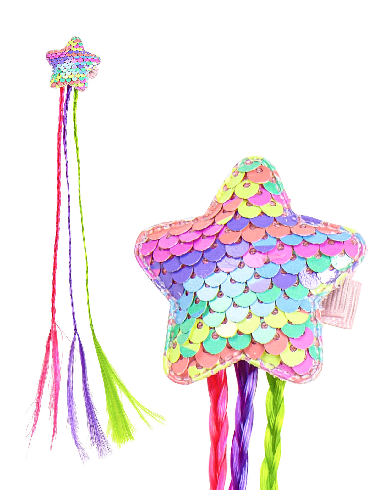 Gros plan sur l'étoile à sequins des tresses multicolores avec étoile à sequins